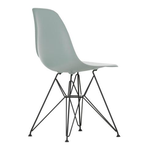 Cadeira Eames DSR em Plástico / Base Preta